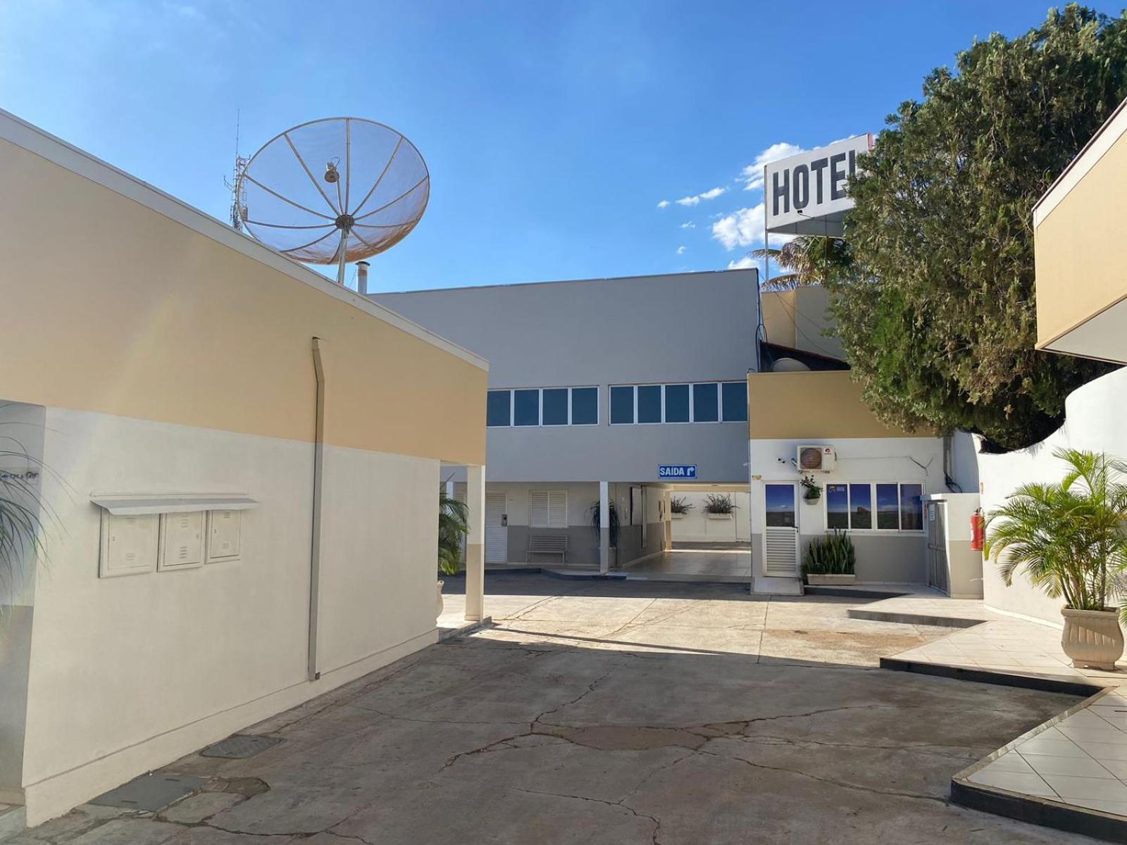 Porto Center Hotel Luís Eduardo Magalhães Exterior photo